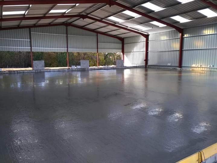 Pose de revêtement de sol pour local industriel Toulouse