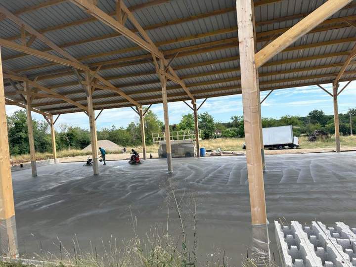 Pose de revêtement de sol pour local industriel Toulouse